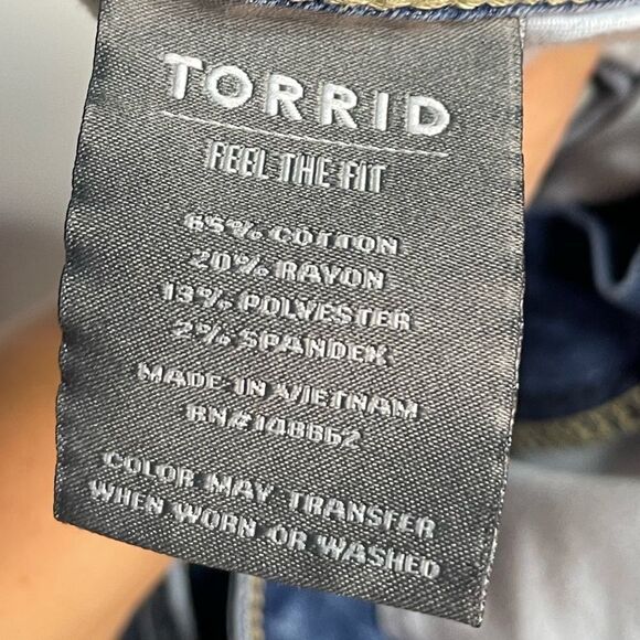 Torrid Mid-Rise Slim Bootcut Jeans Size 22XS - Picture 4 of 5